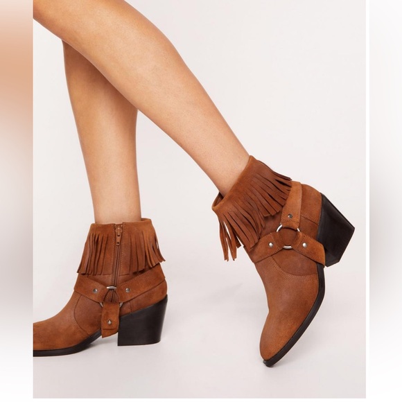 NEW Nasty Gal - Tarnished Suede Fringe Harness Ankle Cowboy boots Size 8 - Picture 2 of 5